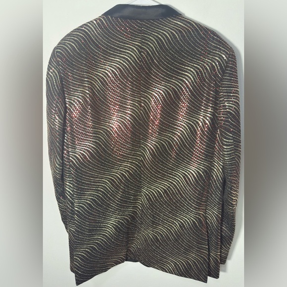 Elegant Black and Red Patterned Blazer - Picture 9 of 15